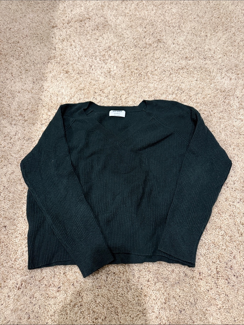 Old Navy Black V-Neck Ribbed Women's Sweater